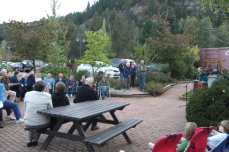 Castlegar celebrates the United Nations' International Day of Peace