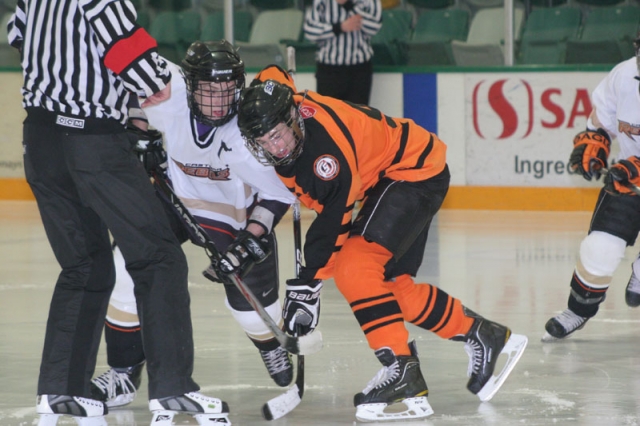 Rossland/Trail blasts Midget Reps 7-3 to grab playoff opener