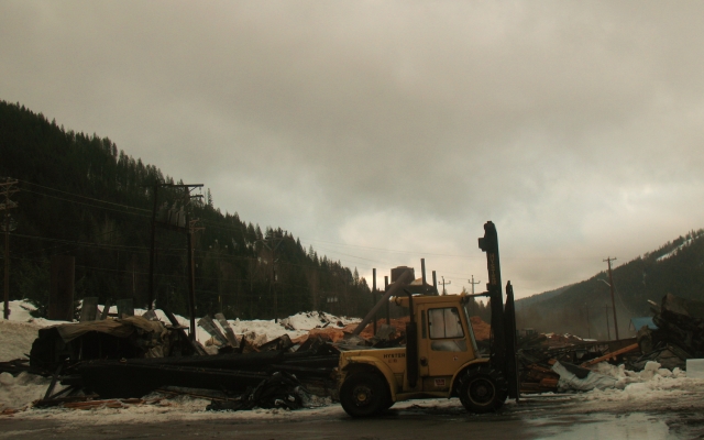 Rosslands oldest business suffers weekend fire