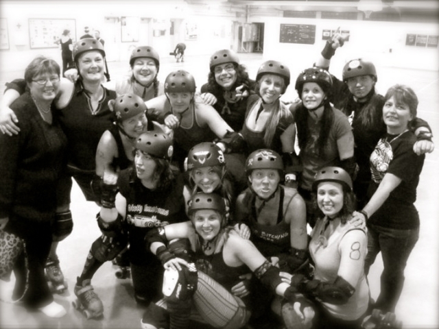 More ladies' roller derby action this weekend