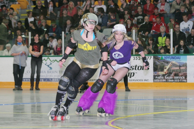 Nelsonites pack NDCC Arena for latest stop on West Kootenay Flat Track Roller Derby circuit