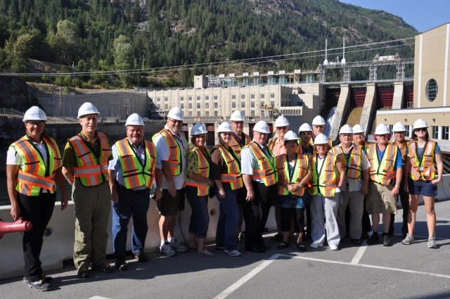 Federation of Canadian Municipalities tour Brilliant Dam expansion