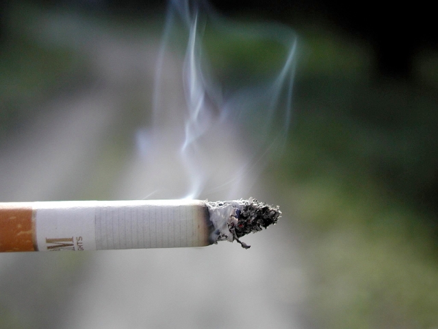 B.C. rolls out program to help smokers quit