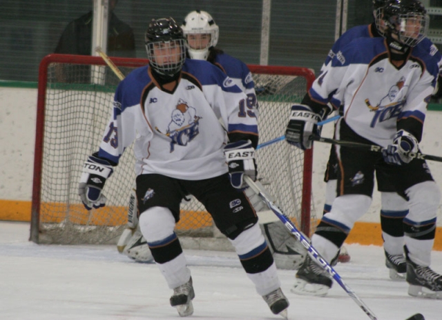 Kootenay Ice gets snowed under by Cariboo Cougars