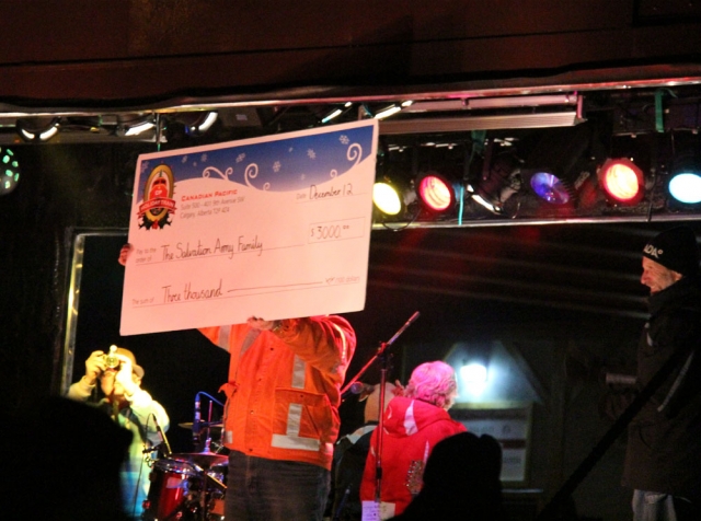 CPR Holiday Train visit raises cash and food donations for Heritage City