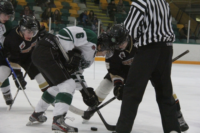 Mois, Norman lift Leafs past Rebels Friday at NDCC Arena