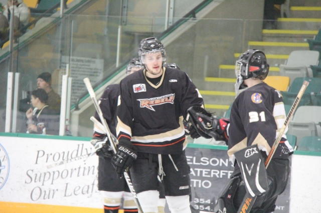 Don't count the Rebels out just yet, Castlegar forces game seven against Hawks with 6-4 come-from-behind win