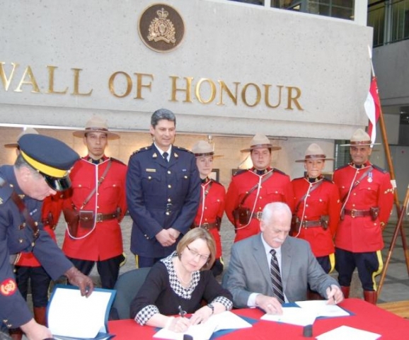 Province, RCMP ink 20-year deal as two sides opt for labour peace