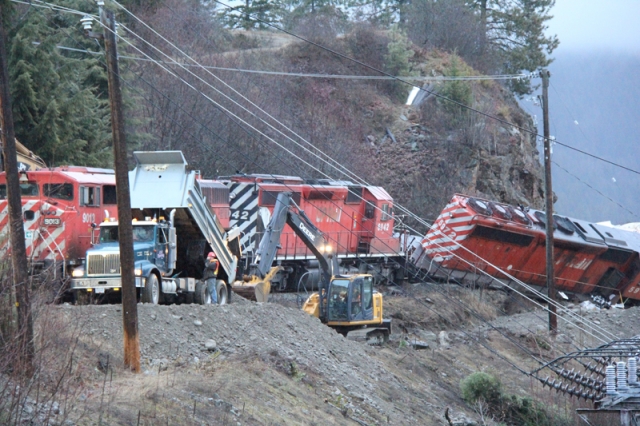 UPDATE: CP Rail crews work through the night to re-open line