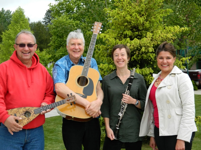 Professional musicians serenade Kootenay seniors