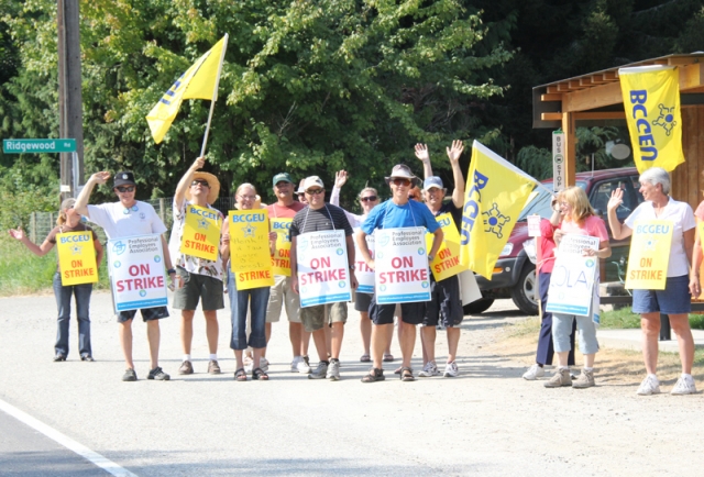 Union workers stage province-wide one-day strike Wednesday