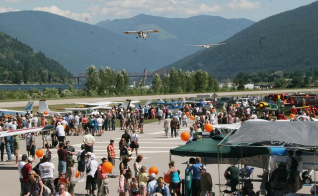 Airshow Nelson 2014 — a grassroots event that showcases the aviation industry