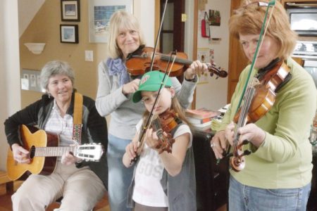 Castlegar Selkirk to host fiddle, guitar, piano workshop