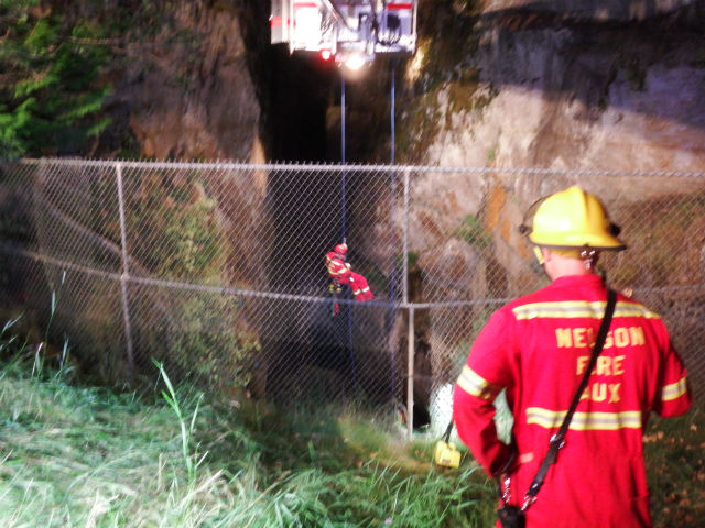 UPDATED: Woman rescued from ravine above Cottonwood Falls Park dies from injuries