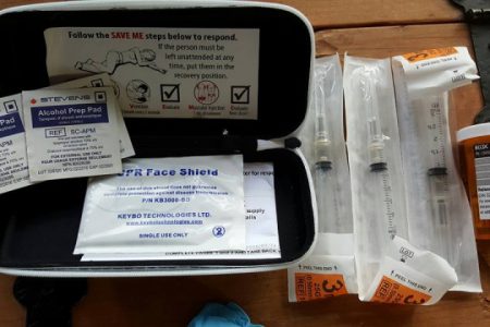 Castlegar residents get Naloxone information session