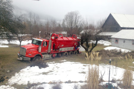 Sewage truck removed from property of Slocan Valley resident